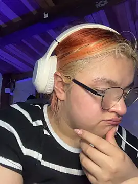 Sophia_Weest99 Live XXX-Chat