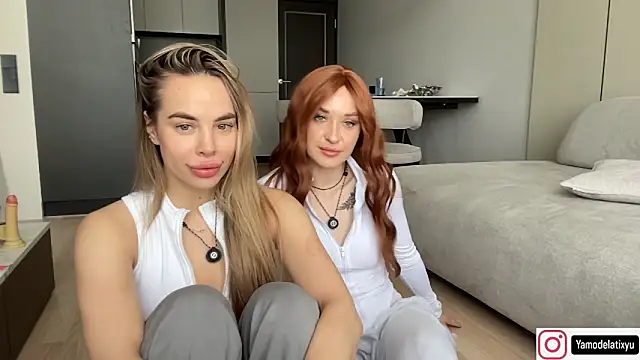 diffgirls2 Live XXX Chat