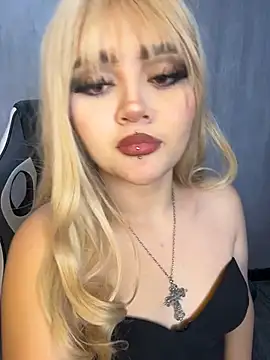 Chat XXX en directo de lya_nekko_