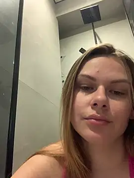 XXX chat uživo modela NikoleTime