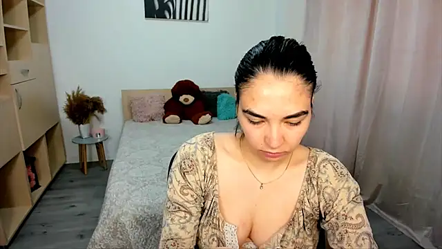 AlexaJuly Chat XXX in diretta