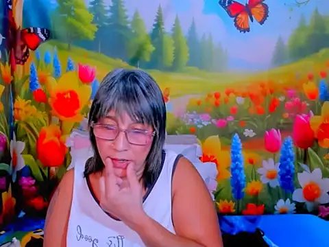 צ'אט XXX בשידור חי של indianroxy