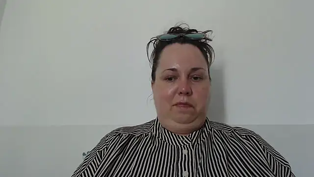 צ'אט XXX בשידור חי של WendyRhoades