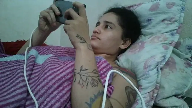 دردشة girl_tits الجنسية المباشرة