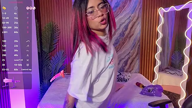 kristen_tay Chat XXX live