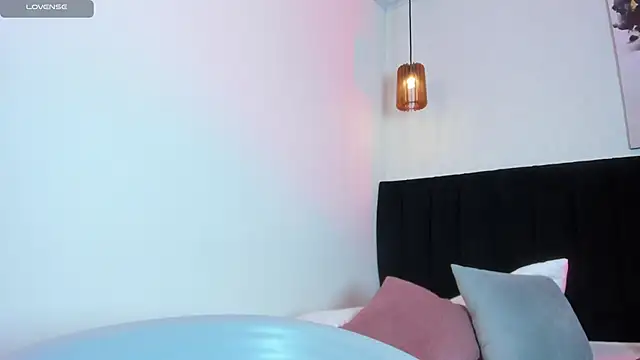 dolly_zoe 即時 XXX 聊天
