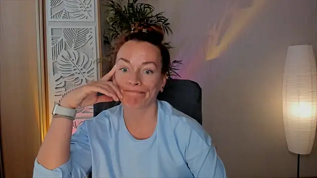 RebeccaMartinez XXX чат на живо