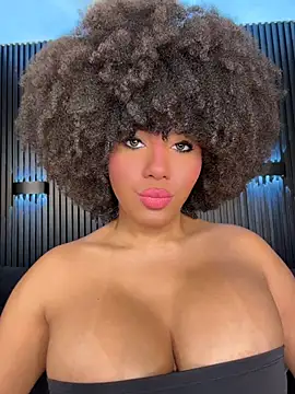 kendall_coxx Adlı Modelin Canlı XXX Sohbeti