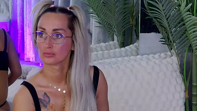 IsabelleEthan's Live XXX Chat