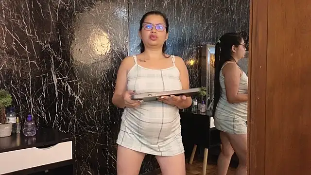 DeborahMay 网络视讯表演