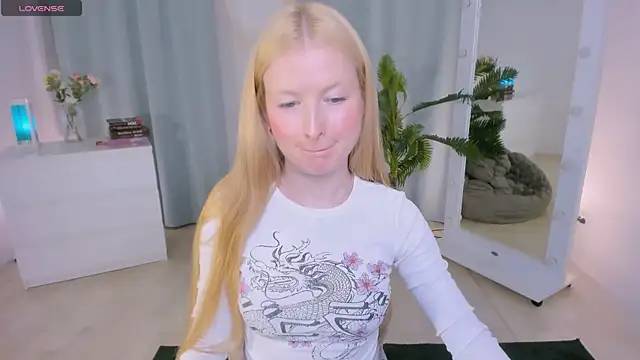 Laly_Peach Live XXX-Chat