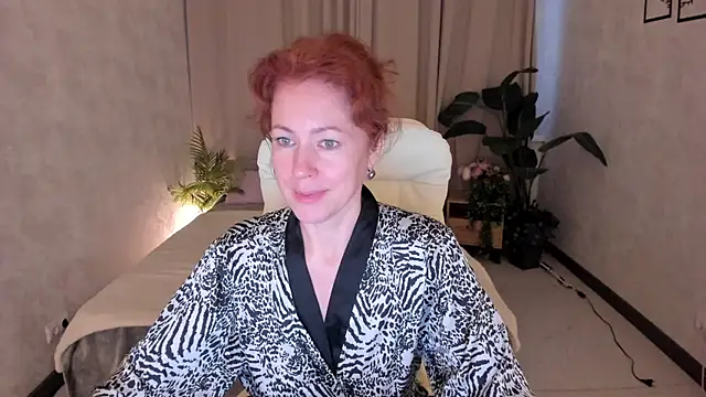 LeticiaRomano Adlı Modelin Canlı XXX Sohbeti