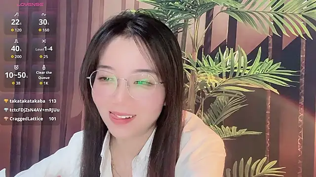 77-Vickyn Live XXX chat