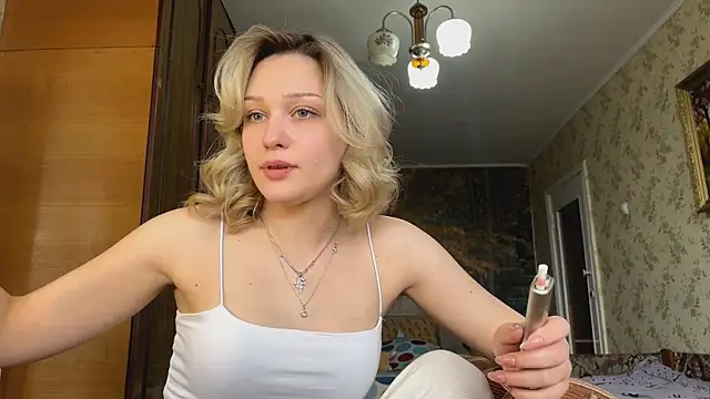 AlisiaStreitmatter's Webcam Show