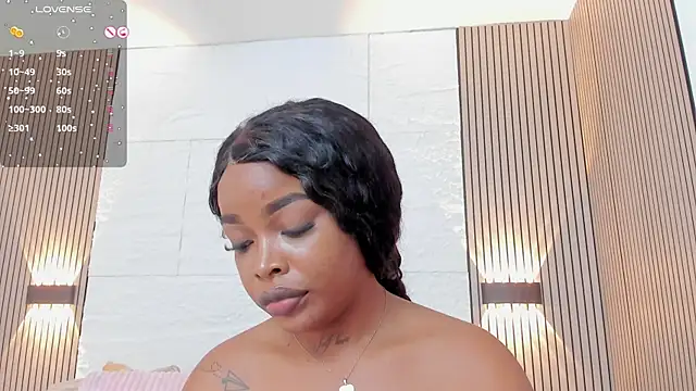 MadisonLopezx élő XXX-chatje