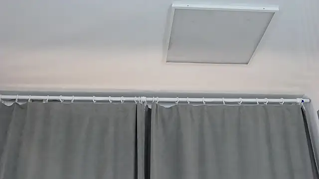 Chat +18 de RachaelCute ao vivo