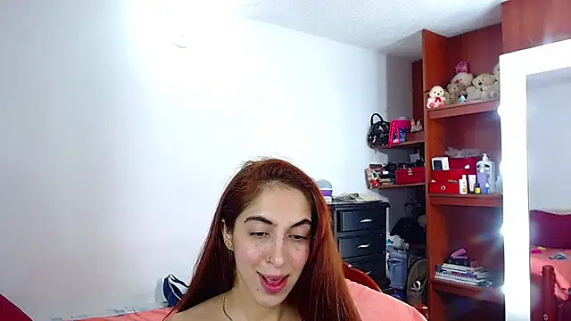 MariamGray1 Live XXX-chat