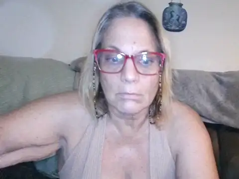 Victoria121565Harley's Live XXX Chat