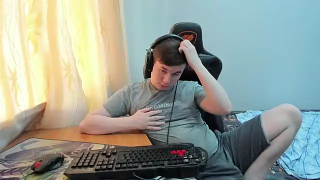 Show modela iliaskrislove na web-kameri