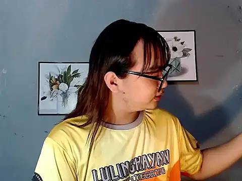 Asianblk_barbiedoll 网络视讯表演