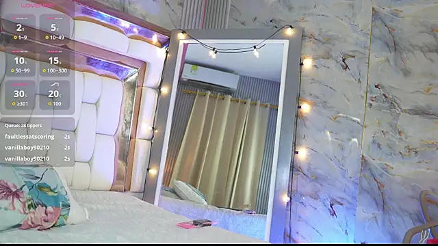 kinkylittlegirll 现场XXX聊天