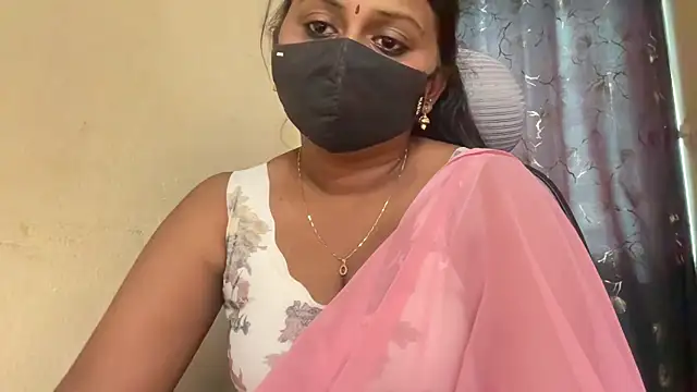 Tanuja-Sexy's Webcam Show