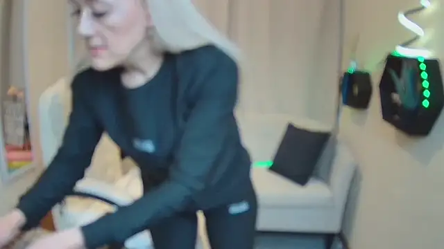 KarmenHH Webcamshow