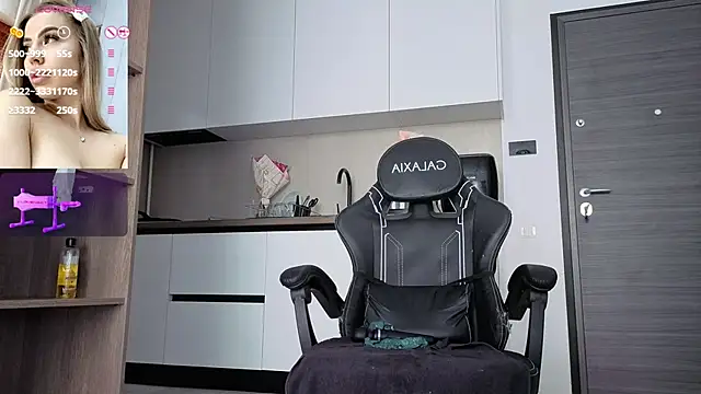 Megan_Ros Chat XXX in diretta
