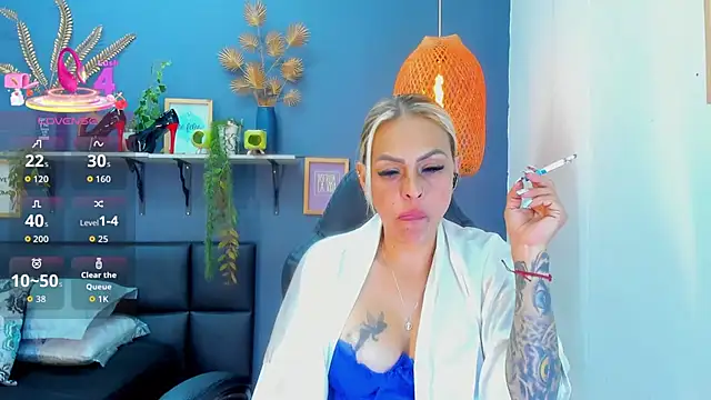 Chat +18 de yessila_parker ao vivo