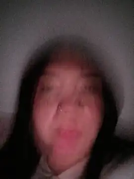 cherry_pinkie Adlı Modelin Canlı XXX Sohbeti