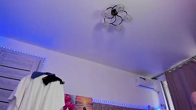 Ophelia_mm Chat XXX in diretta
