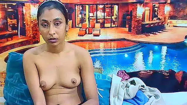 IndianSexyButt Live XXX-Chat