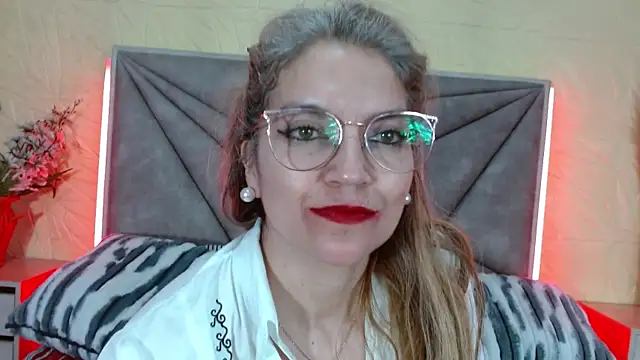Chatroom XXX en direct de Esmeralda_oikos