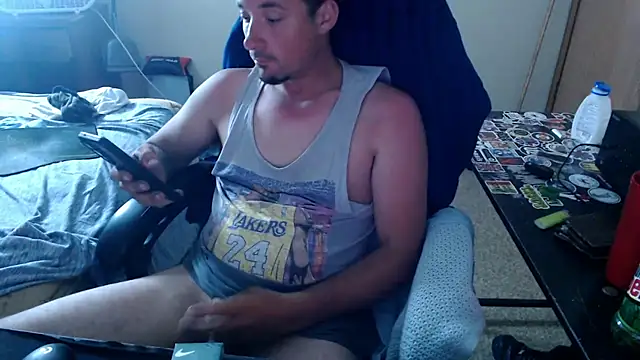 YoBleez live XXX chat