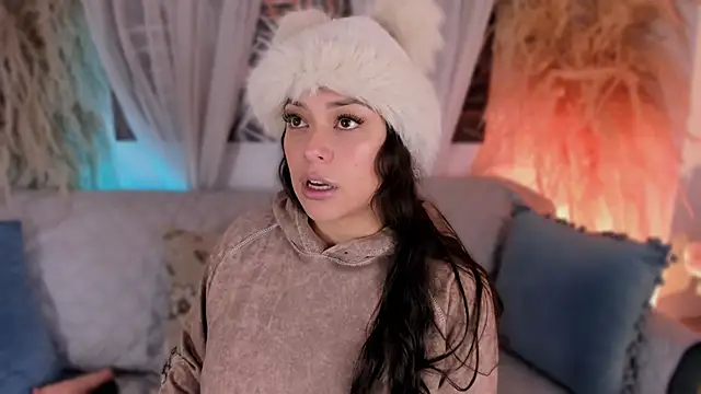 Nicolle_W élő XXX-chatje
