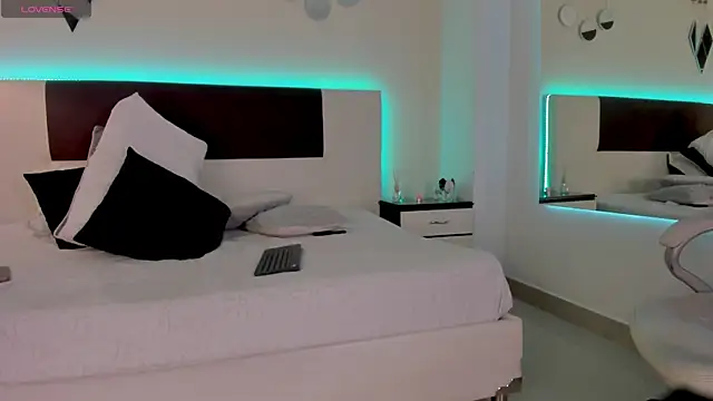 Sky_Loren's Live XXX Chat