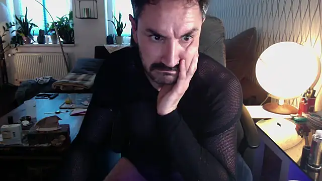 tomz0819 Pertunjukan Webcam