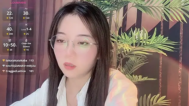 77-Vicky Live XXX-Chat