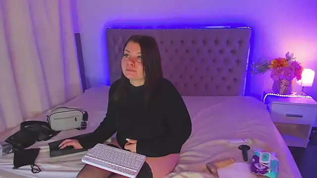 AmandaHoppe Adlı Modelin Canlı XXX Sohbeti