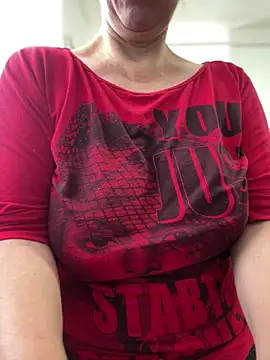 Онлайн чат XXX sweetmystery1