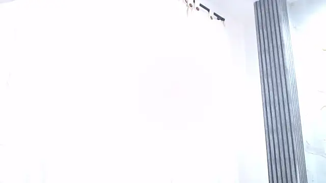 Liaa_cams élő XXX-chatje