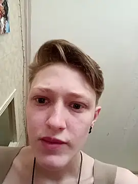 XXX chat uživo modela _LindaMiller_