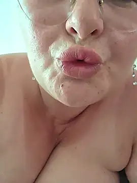 BellaMonella88 Webcam show