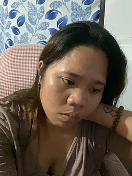 Chat +18 de _UrSingleMamiBella_ ao vivo