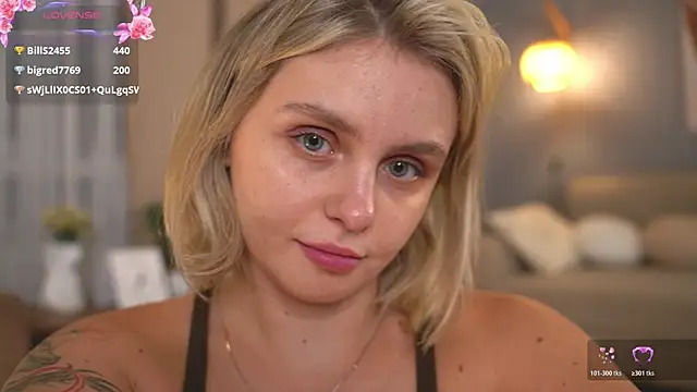 Lunea_Evienne_ Chat XXX in diretta