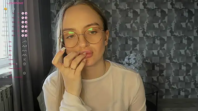 Chat XXX ao vivo de A_delina