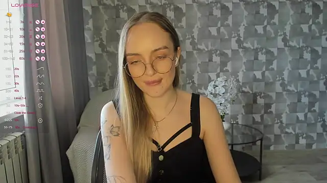 A_delinan Live XXX chat