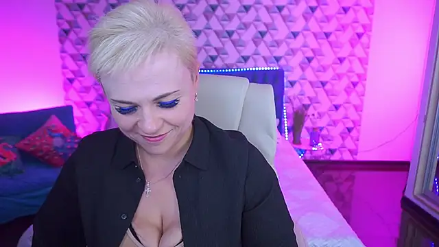 Chat +18 de CrystalVibe ao vivo