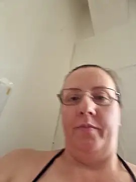 Goodass7 – Naživo XXX chat