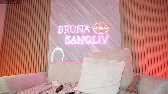 צ'אט XXX בשידור חי של brunasanoliv